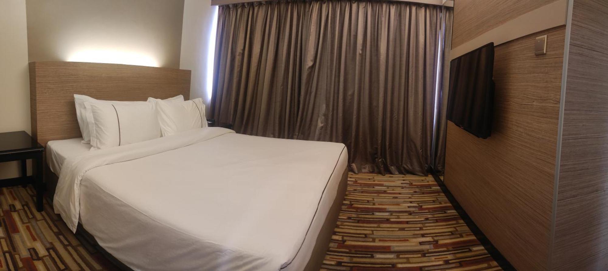Harbour View Hotel Кучинг Экстерьер фото