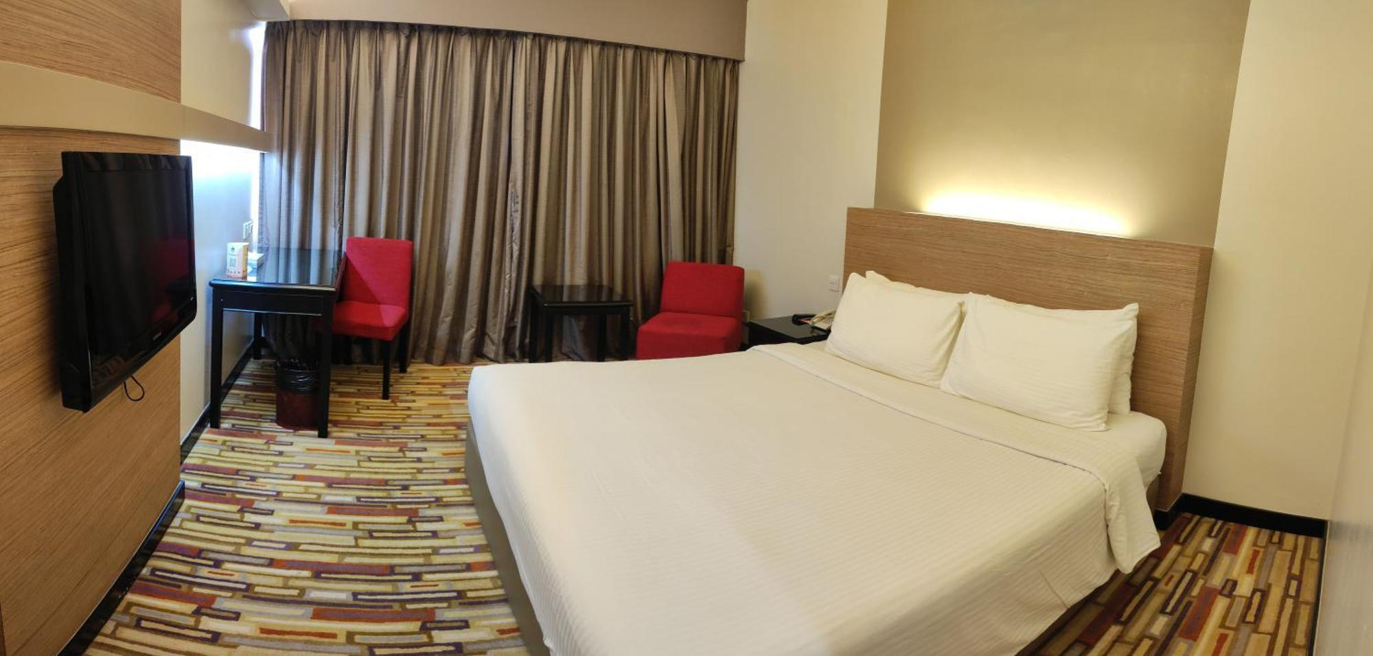 Harbour View Hotel Кучинг Экстерьер фото